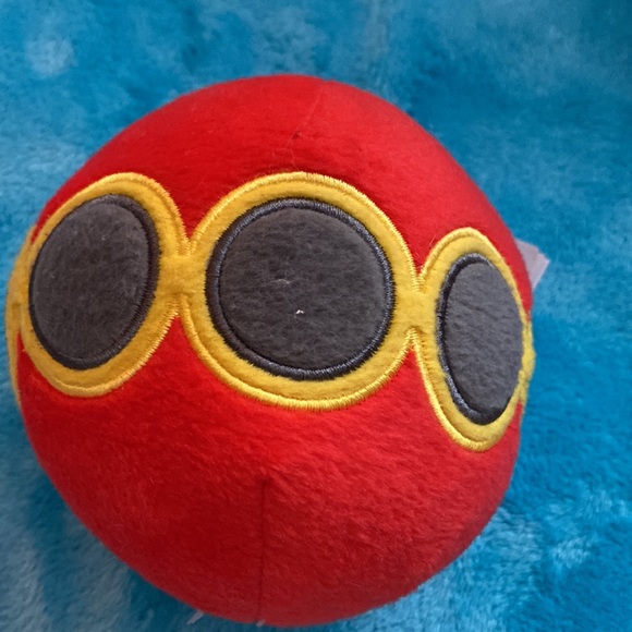 💕 Preloved Set Of 3 Pokémon Balls 🔴⚪️🔵 - Picture 6 of 16